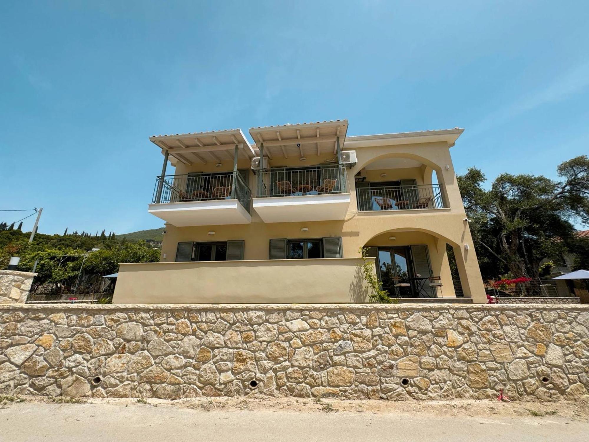 Olea Luxury Apartments Parga Exterior photo